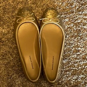 Banana Republic Flats